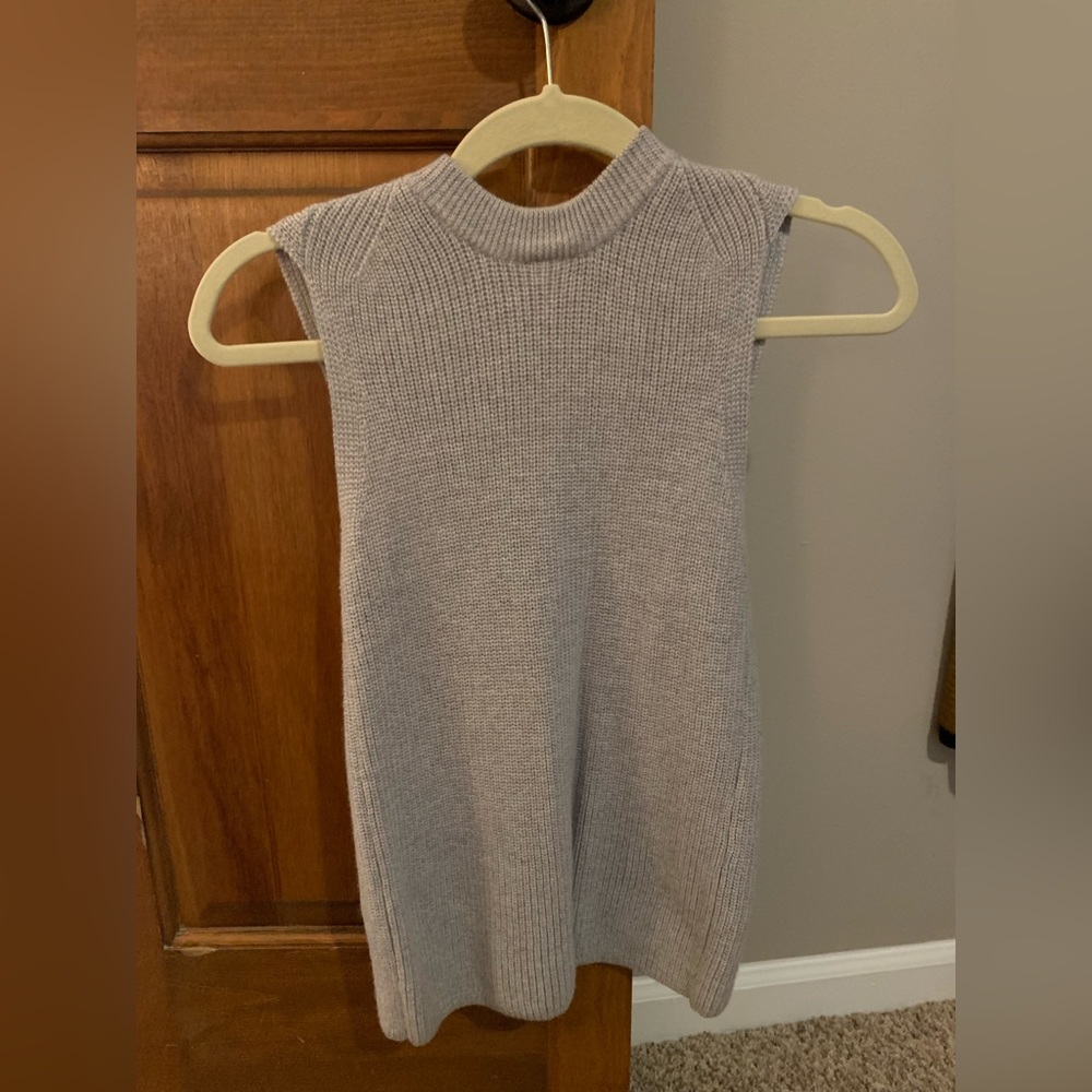 Aritzia Wilfred Sweater Top